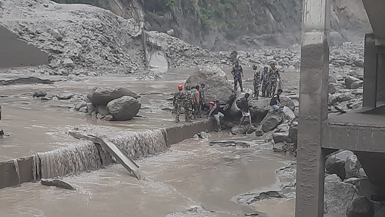 रसुवा बाढी अपडेट :  नौ जनाको शव फेला, १९ अझै  बेपत्ता