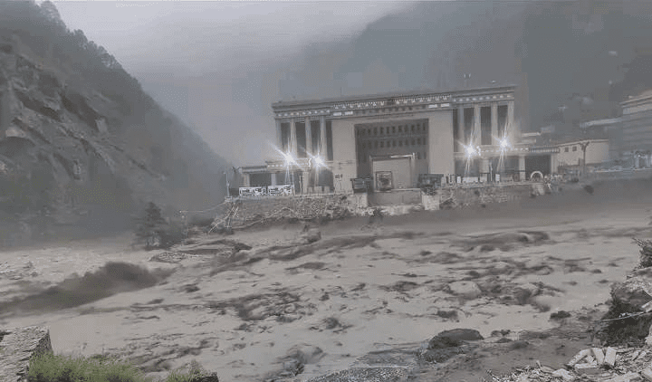 बाढीको क्षेती सार्वजनिक हराएका मध्य असइको शब फेला प्रशासनद्धारा सतर्क रहन अनुरोध