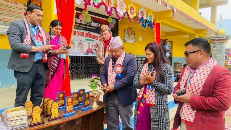 शैक्षिक उपलब्धि हासिलका लागि  सबैकाे उत्तिकै दायित्व,नगर प्रमुख  तामाङ