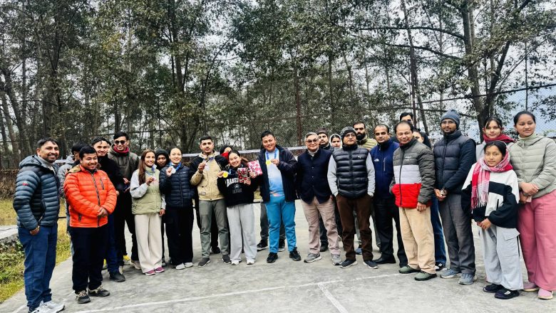 चौतारा बहुमुखी क्याम्पसमा आन्तरिक छात्र÷छात्रा ब्याड्मिन्टन प्रतियोगिता २०८२ सम्पन्न
