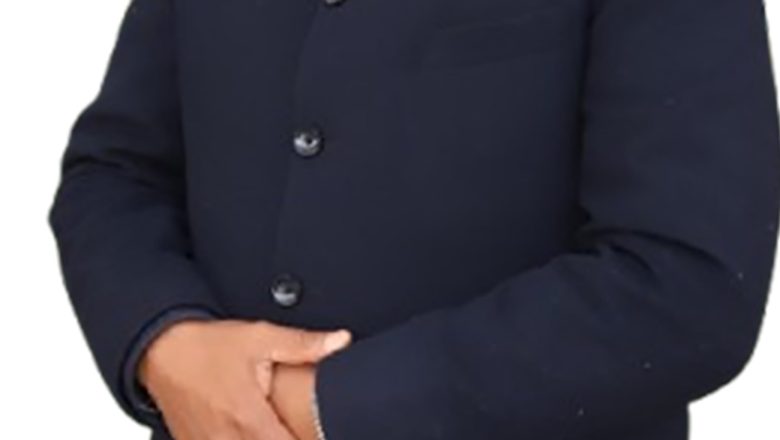 नेपाली काग्रेसका बंशलाल तामाङ घरदैलो भेटघाटमा