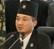 ओली र लेखकको पक्राउ प्रतिशोध होइन, न्यायको सुरुआत होः गृहमन्त्री गुरुङ