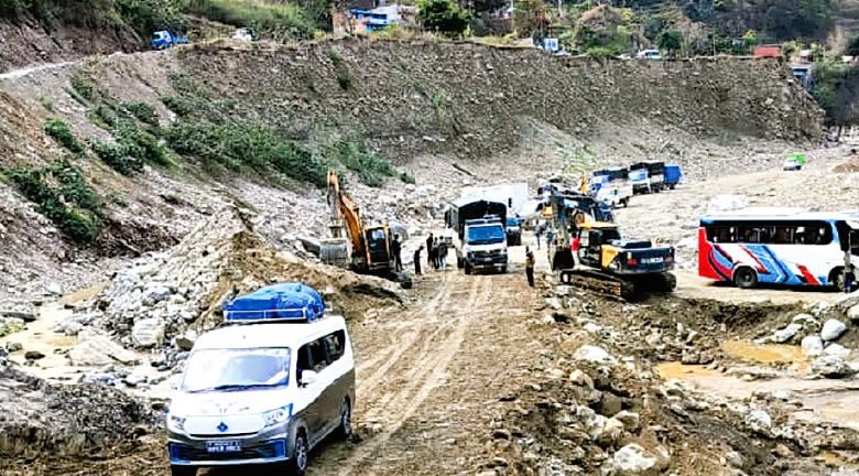दुई दिनपछि खुल्यो अवरुद्ध बीपी राजमार्ग