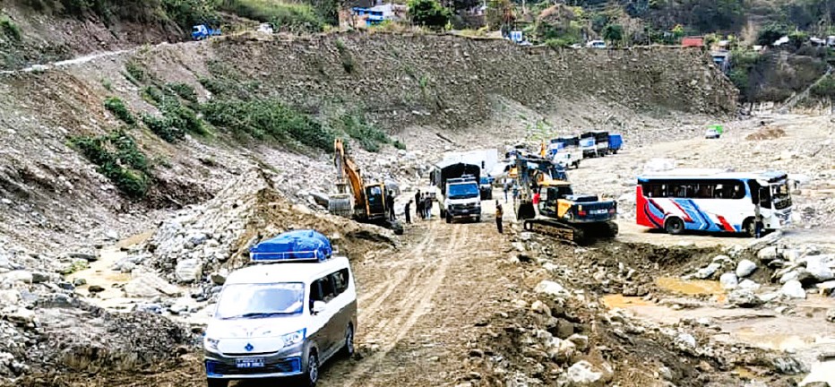 दुई दिनपछि खुल्यो अवरुद्ध बीपी राजमार्ग