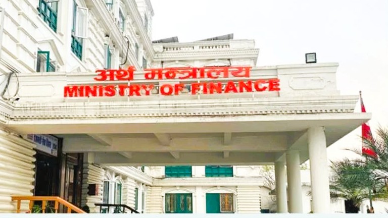 सरकारी इन्धन सुविधा कटौती, खर्च नियन्त्रणमा सरकार कडाई