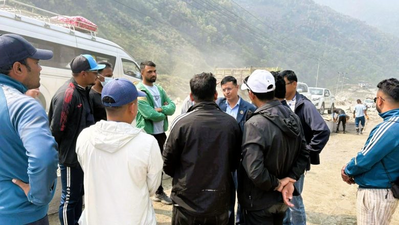 जुरे पहिरो क्षेत्रमा गुणस्तरीय सडक निर्माण गर्न सांसद पराजुलीको जोड