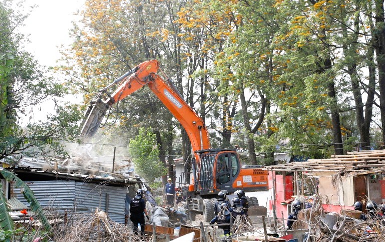 थापाथली क्षेत्रका चालिस प्रतिशत घरटहरा हटाइयो