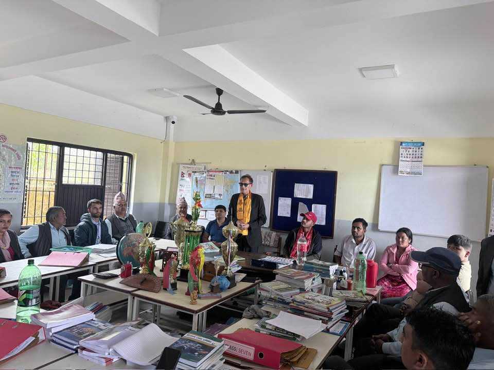 डडुवा भवानी शङ्करकाशिक्षकहरुलाइ प्रशिक्षण।