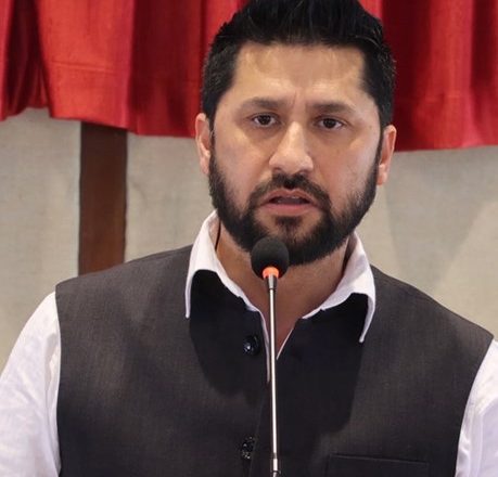 सुरक्षित स्थानमा स्थानान्तरण गरी भूमिहीनलाई लालपूर्जा उपलब्ध गराउँछौँः सभापति लामिछाने