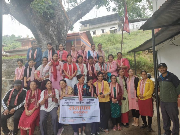 २६ जना युवा महिलालाई स्कुटर चलाउने तालिम प्रदान
