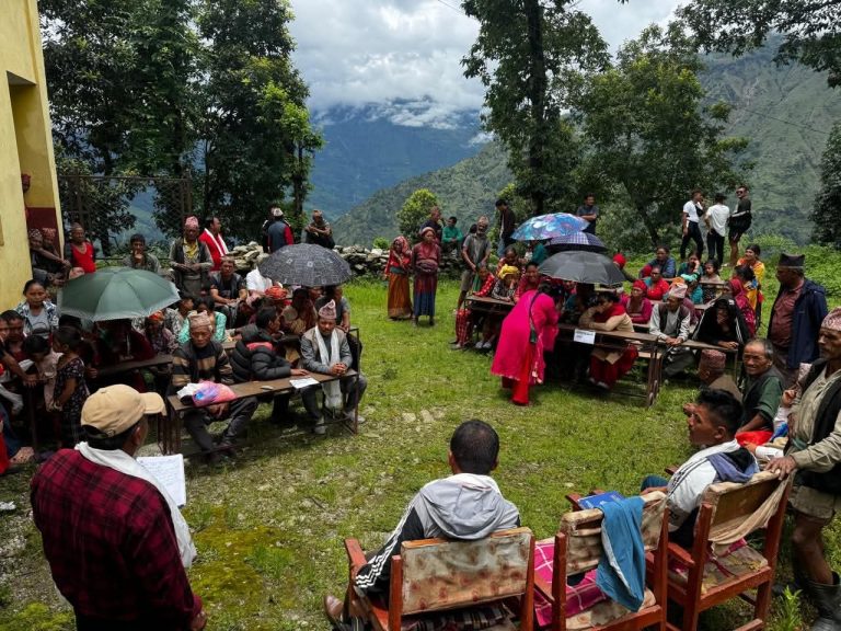 संवादमा जुटे सामुदायिक वनका उपभोक्ता, १० बुँदे प्रक्रिया प्रस्ताव पारित