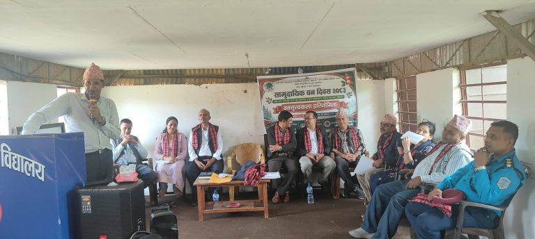 सामुदायिकवनको बक्तृत्वकलामा चौतारको समृद्धि खड्का प्रथम