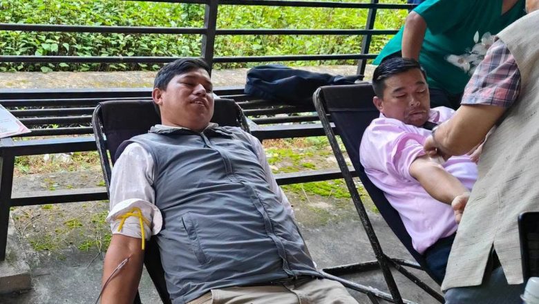 “रानीपोखरी मेलाको अवसरमा बाँझविसौनीमा रक्तदान कार्यक्रम, ३० जनाले गरे रक्तदान”