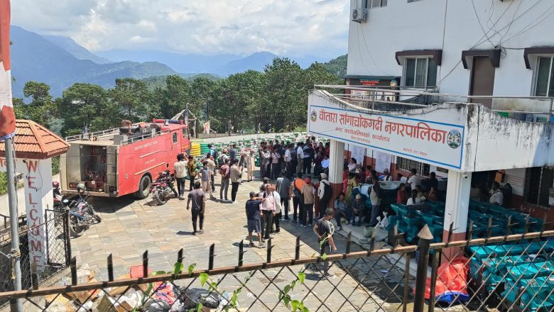 चौतारामा नपाद्धाराअनुदानमा कृषी सामाग्री बितरण